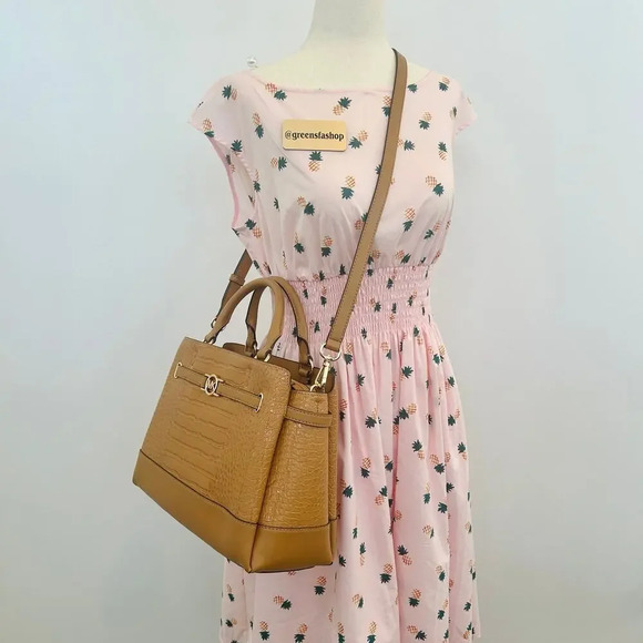 Michael Kors Reed Large Leather Belted Satchel  Handbag Deer MK - Picture 9 of 9